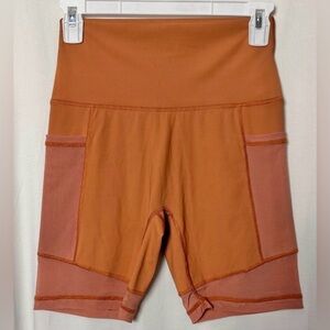 Aerie Chill. Play. Move. Women's High-Waisted Mesh Bike Shorts Size Medium